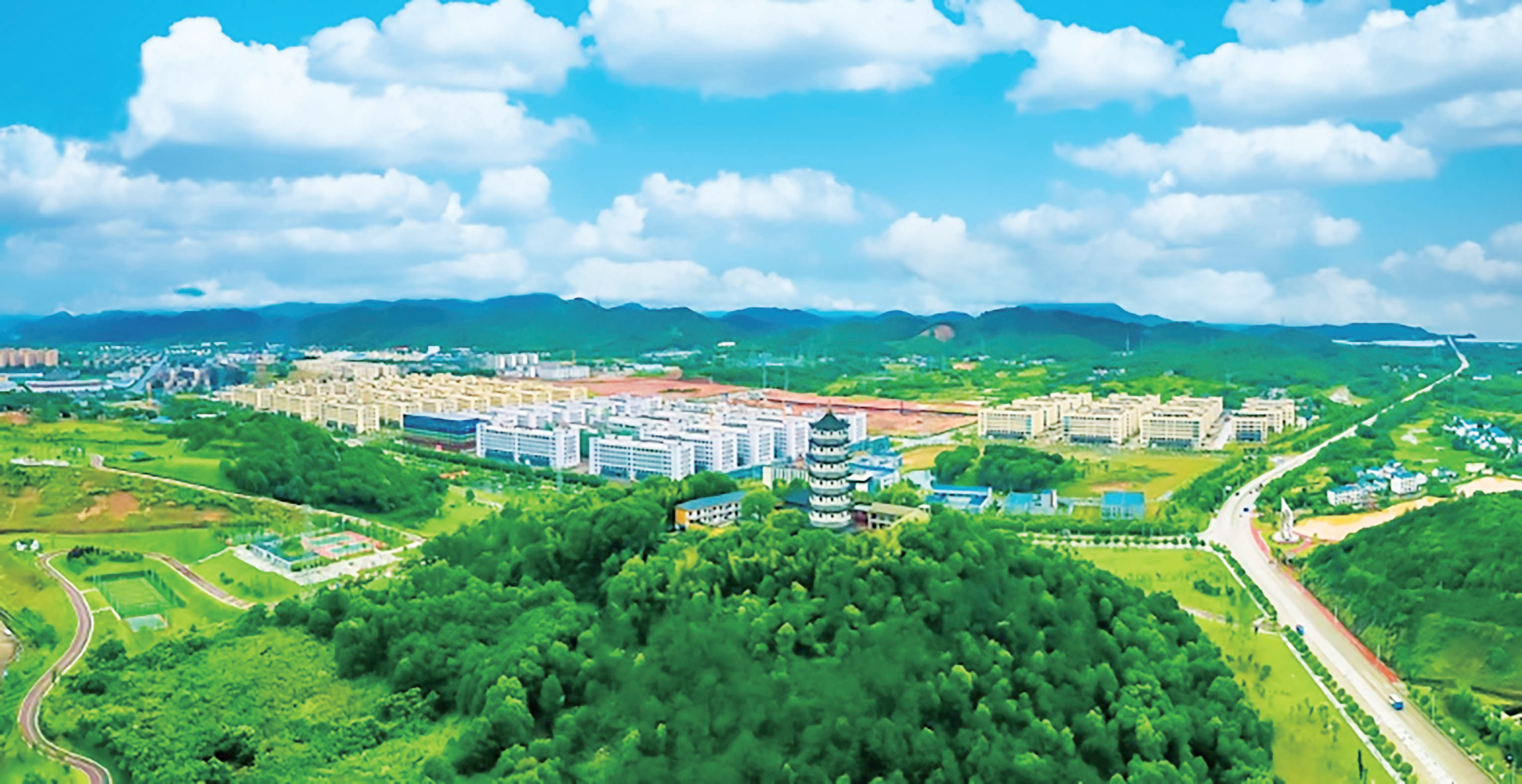 镜头说事江西瑞昌废弃矿山变网红打卡地